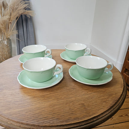 4 tasses et sous-tasses en faïence vert pastel - Boch La Louvière
