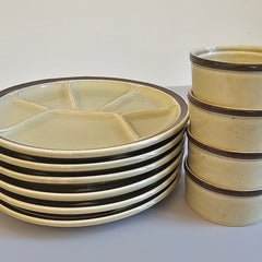 6 assiettes à fondue et 4 pots à sauce Gien modèle Charlines en faïence