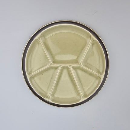 6 assiettes à fondue et 4 pots à sauce Gien modèle Charlines en faïence