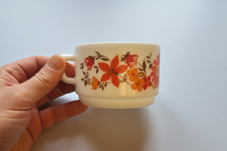 6 tasses Arcopal Flore blanche avec motif floral orange