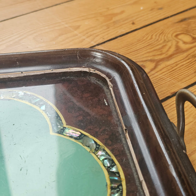 Tafelblad van hout, metaal en glas