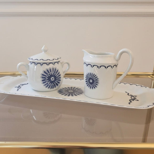 Plateau, sucrier et pot à lait de Porcelaine de Paris modèle Ming Bleu