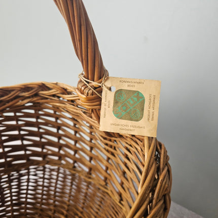 Panier en osier vintage Békés