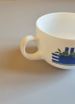 tasses Arcopal bleu et vert 