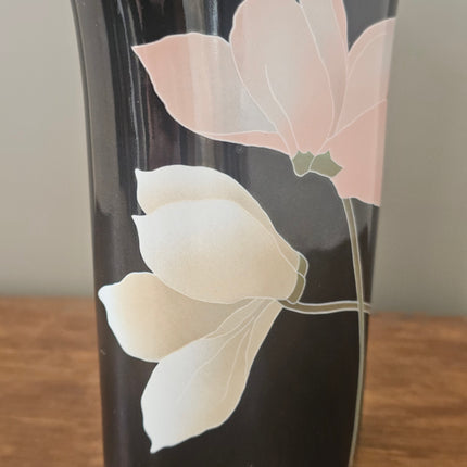 Vase vintage Yamaji en porcelaine noire et fleurs pastels - Japon années 80