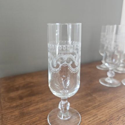 6 engraved champagne flutes