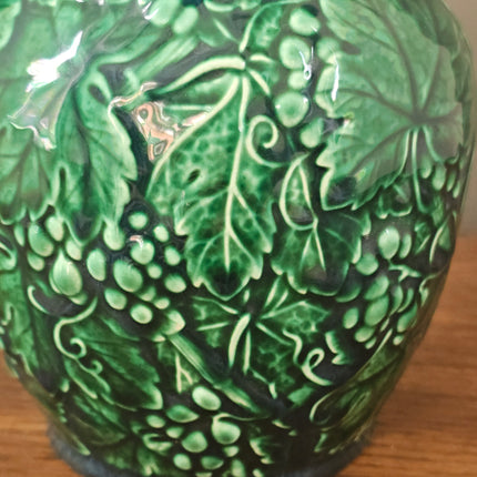Pichet vintage Wedgwood en majolique verte - Vigne et raisin