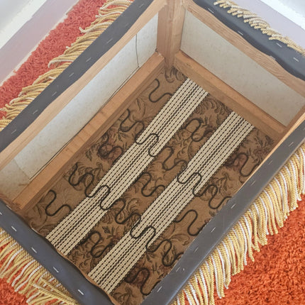 Vintage pouf