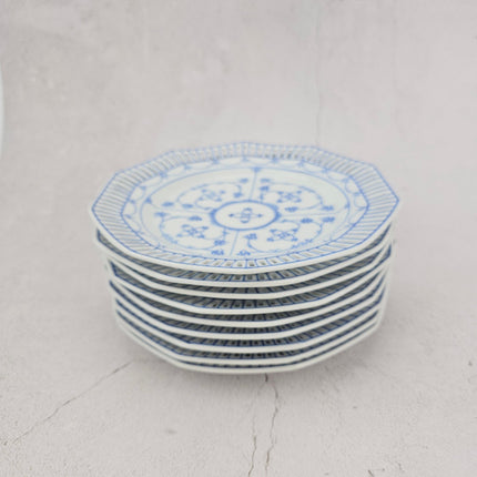 Lot de 8 assiettes à dessert en porcelaine Schumann blanche à motifs ethniques bleus