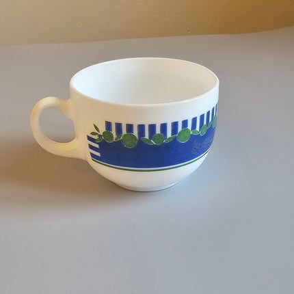 Vintage Arcopal Cup