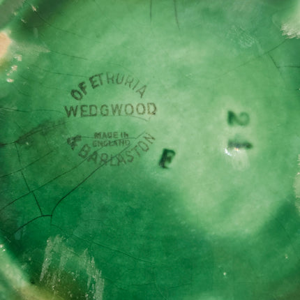 Pichet vintage Wedgwood en majolique verte - Vigne et raisin