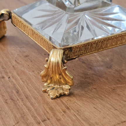 Coupe en cristal taillé sur socle laiton style Bohème