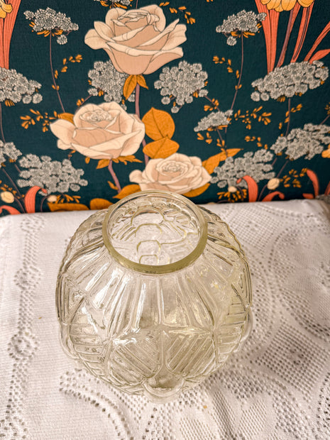 Vase en verre moulé transparent - Style Art Déco